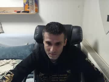 Addictedgammer Chaturbate stream image from April 15, 2025
