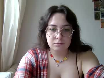 Bluebutterfly_69 Chaturbate stream image from April 15, 2025