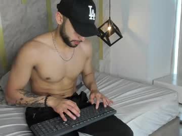 Alphaking_ Chaturbate stream image from April 15, 2025
