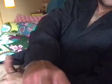 Wrm13 Chaturbate stream image from April 15, 2025