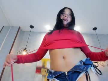 Yuna_Kiim Chaturbate stream image from April 15, 2025
