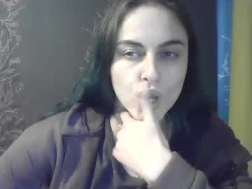 Flower_Bluee Chaturbate stream image from April 15, 2025