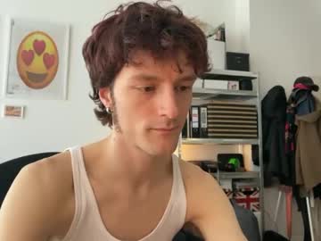 Mindly Chaturbate stream image from April 15, 2025