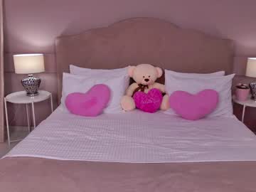 Lillibright Chaturbate stream image from April 15, 2025