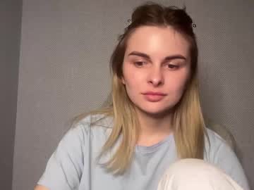 Kiss_Alexandra Chaturbate stream image from April 15, 2025