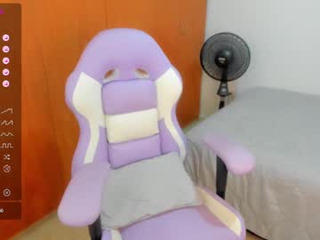 Kyleesophia Chaturbate stream image from April 15, 2025