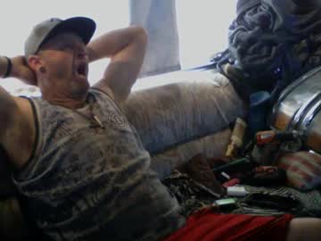 Moneybagd Chaturbate stream image from April 15, 2025