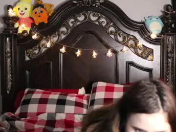 Anira_Marie Chaturbate stream image from April 15, 2025