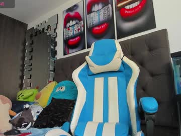 Domenique_Stoll Chaturbate stream image from April 15, 2025