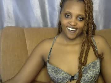 Queenof_South Chaturbate stream image from April 15, 2025
