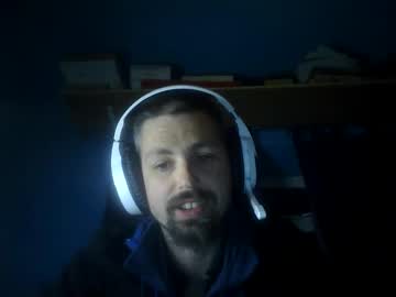 Fred271993 Chaturbate stream image from April 15, 2025