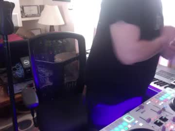 Whatyouneeded7 Chaturbate stream image from April 15, 2025