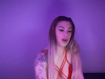 Cherrylexx Chaturbate stream image from April 15, 2025