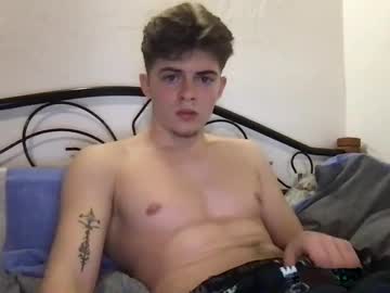 Lovet1me Chaturbate stream image from April 15, 2025