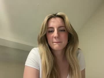 Rubyundies Chaturbate stream image from April 15, 2025