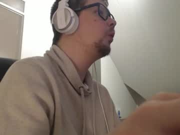 Bonesstar Chaturbate stream image from April 15, 2025