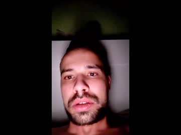 Uncartof Chaturbate stream image from April 15, 2025