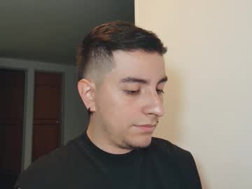 Jhoan_Saenz Chaturbate stream image from April 15, 2025