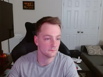 Genuinedge Chaturbate stream image from April 16, 2025