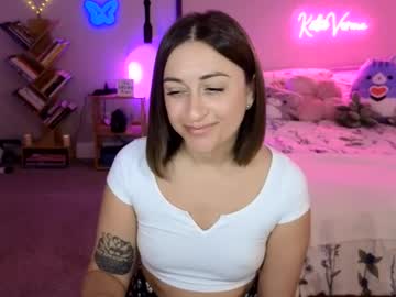Katieverona Chaturbate stream image from April 16, 2025