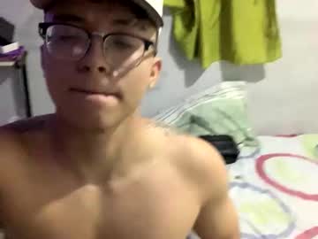 Klevin_Np Chaturbate stream image from April 16, 2025