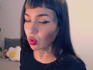 Sweet_Pervertion Chaturbate stream image from April 16, 2025