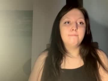 Velvetgg Chaturbate stream image from April 16, 2025