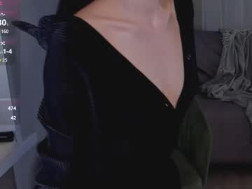 Moonamber Chaturbate stream image from April 16, 2025