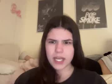 Musclemommymorgasm Chaturbate stream image from April 16, 2025
