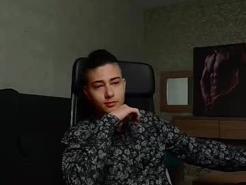 Ernestokyaire Chaturbate stream image from April 16, 2025
