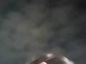 Lolololol567 Chaturbate stream image from April 16, 2025