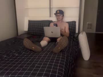 Dudebroplay Chaturbate stream image from April 16, 2025