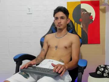 Nextboywell1 Chaturbate stream image from April 16, 2025