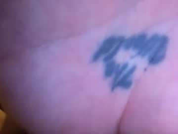 Love2show3214 Chaturbate stream image from April 16, 2025
