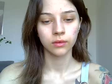 1katty1 Chaturbate stream image from April 16, 2025
