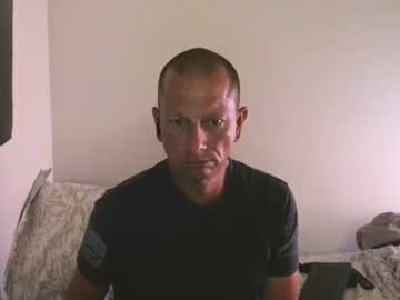 Luv2benawty99 Chaturbate stream image from April 16, 2025