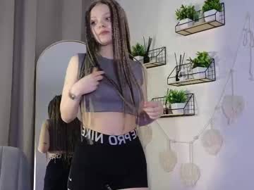 Maya_Moore_ Chaturbate stream image from April 16, 2025
