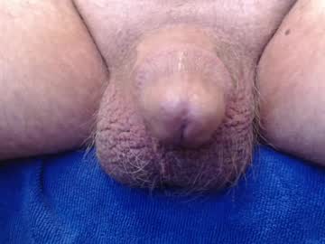 Bluebee420 Chaturbate stream image from April 16, 2025