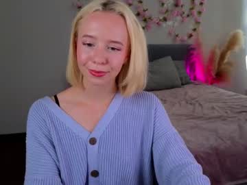 Amelia_Mills Chaturbate stream image from April 16, 2025