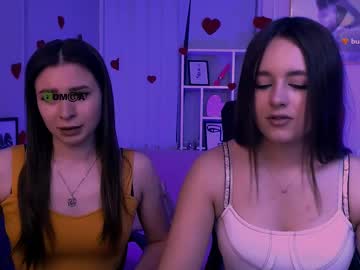 Flora_Ri Chaturbate stream image from April 16, 2025