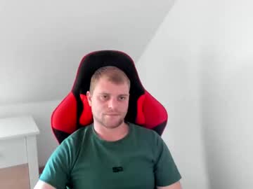 Kozik1992 Chaturbate stream image from April 16, 2025