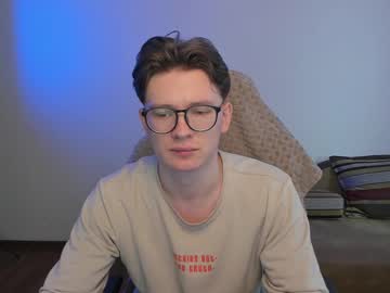 Unknown_New Chaturbate stream image from April 16, 2025