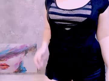 Djullia Chaturbate stream image from April 16, 2025