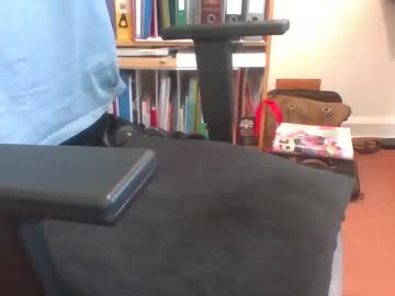 Sexychris25 Chaturbate stream image from April 16, 2025