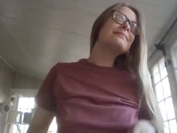 Kansas_Partygrl Chaturbate stream image from April 16, 2025