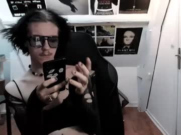 Eileenroom303 stream image from April 16, 2025