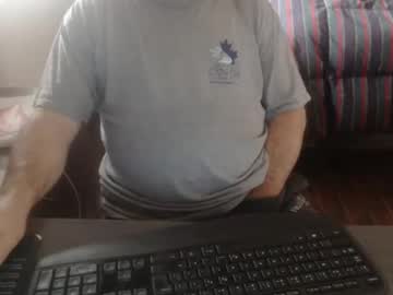 Creamormilk Chaturbate stream image from April 16, 2025