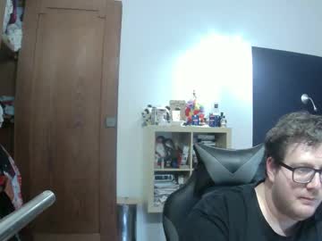 Ikolo1 Chaturbate stream image from April 16, 2025