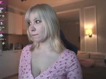 Twinkle_Toes_ Chaturbate stream image from April 16, 2025