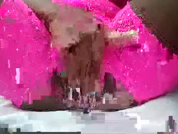 Funsizedolll Chaturbate stream image from April 16, 2025